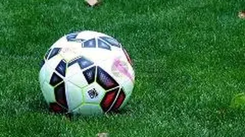 周迅躺卧玩手游不幸鼻梁受损 《快乐大本营》节目里亲切称呼陈坤为坤儿