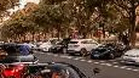 “南京国际论坛：全球市长共赏“苏超”足球盛宴，尽享“点球对决”精彩瞬间”